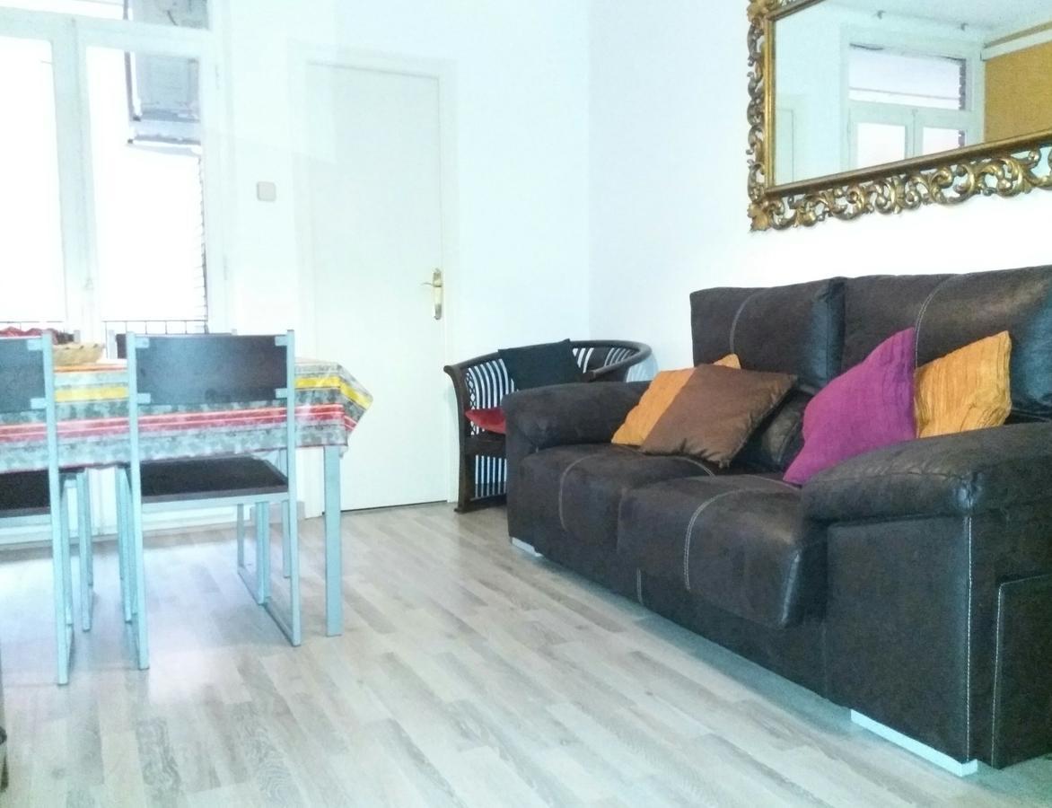 Apartamento Sagrada Familia Barcelona Luaran gambar